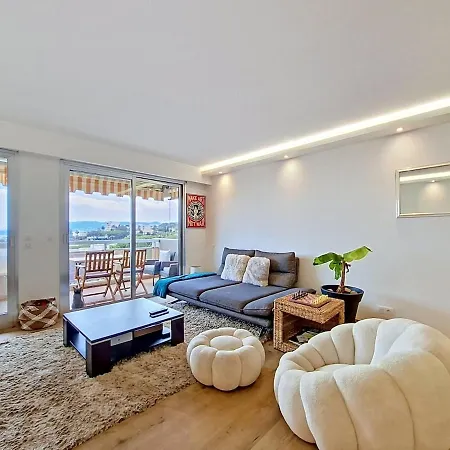 Panoramic Sea View Floor Swimming Pool *