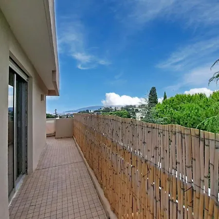 Panoramic Sea View Floor Swimming Pool