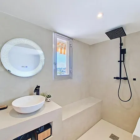 Panoramic Sea View Floor Swimming Pool *